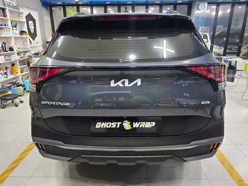 Kia Sportage new car package - Kia Sportage New Car Package Review: Black Emblem Upgrade photo 3