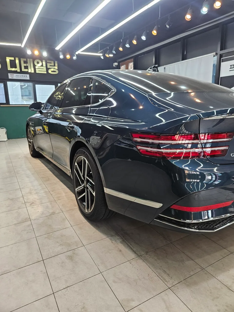 Genesis G80 PPF施工事例|費用目安と仕上がり 施工写真 2-1
