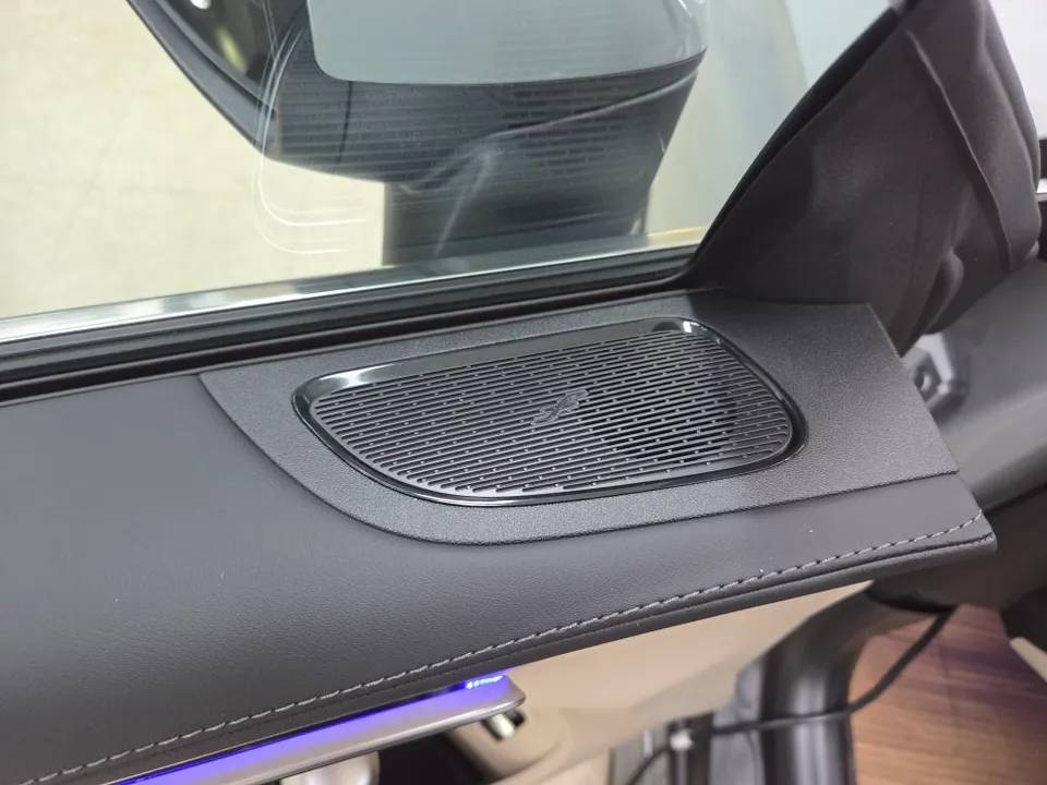 Mercedes-Benz CLEのカーオーディオ施工事例 施工写真 4-1