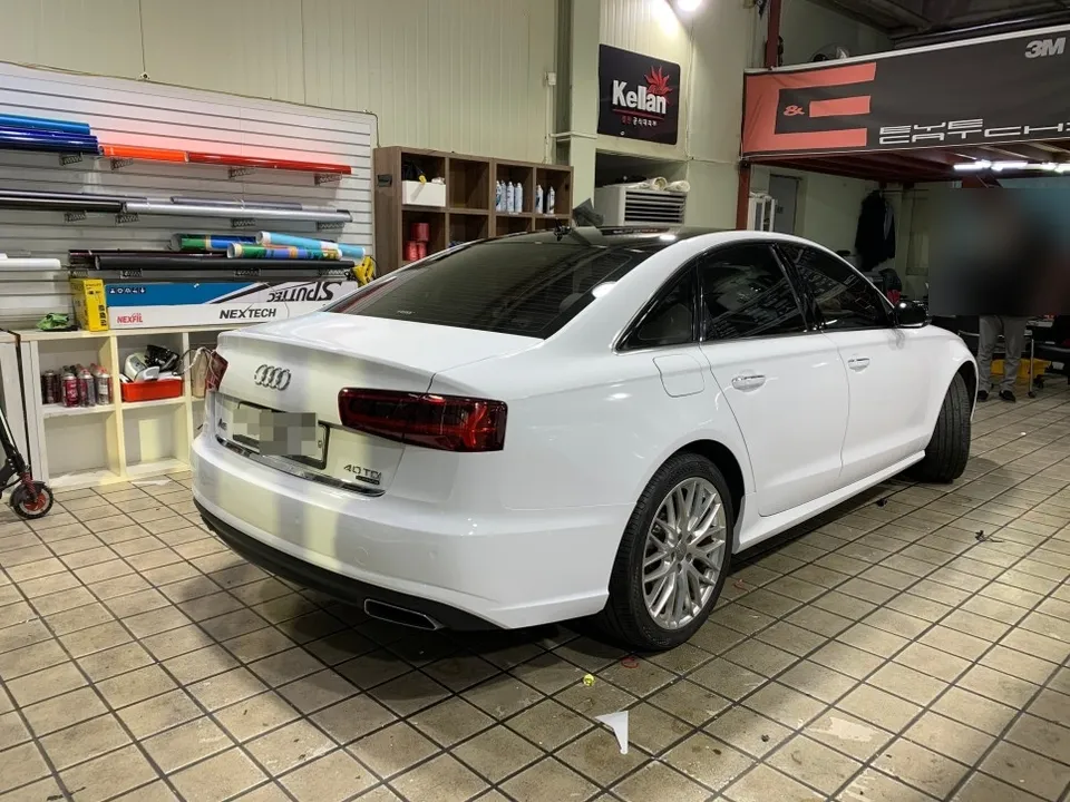 Audi A6 vinyl wrap - Audi A6 Vinyl Wrap Review: White Gloss & Interior photo 4