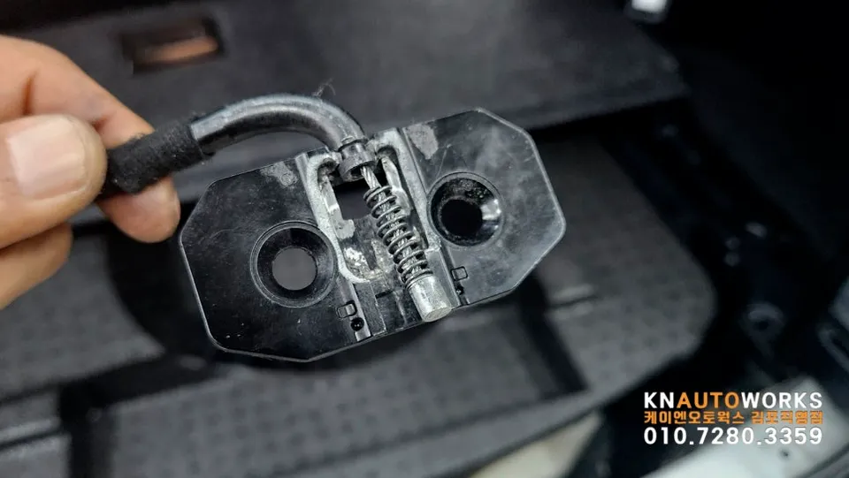 Lexus NX 300h body kit - Lexus NX 300h Body Kit Installation Review photo 5