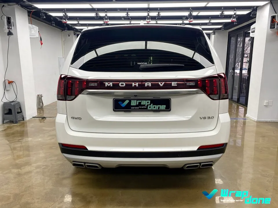 Kia Mohaveのカーラッピング事例 施工写真 3-1