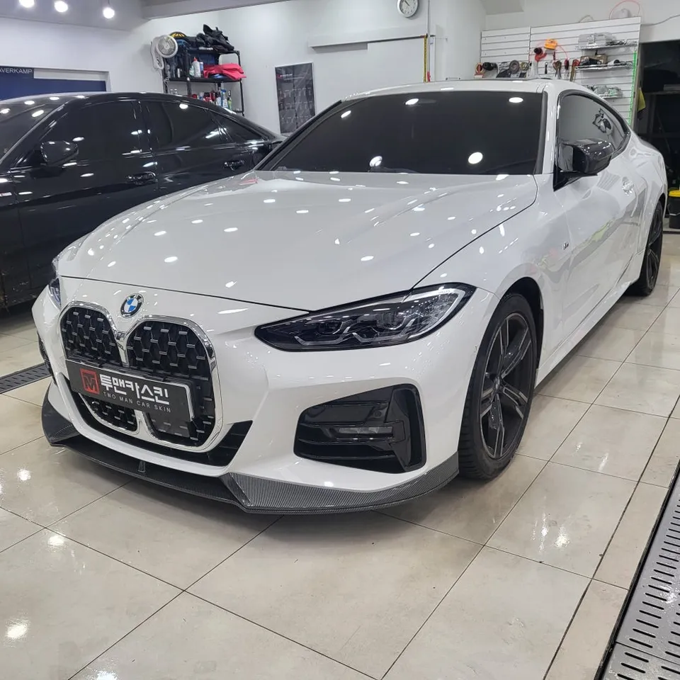 BMW 4 Seriesのカーラッピング事例｜サテンブラック 施工写真 2-1