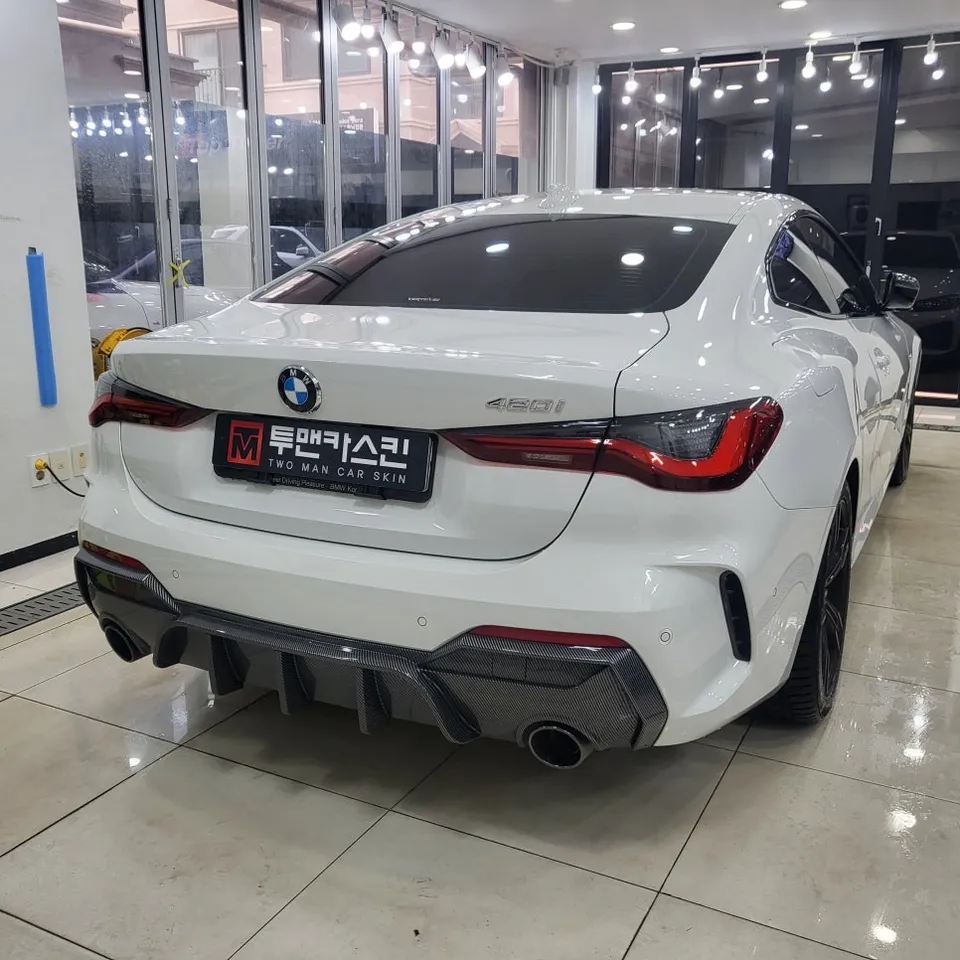 BMW 4 Seriesのカーラッピング事例｜サテンブラック 施工写真 2-2