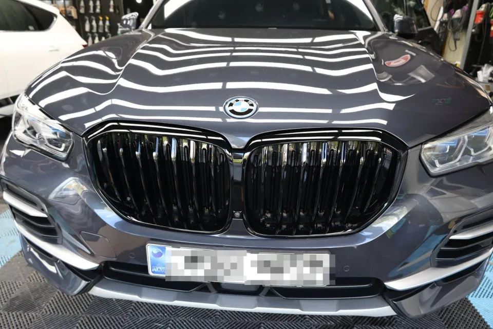 BMW X5のPPF施工事例|クローム部分のカスタム 施工写真 3-3