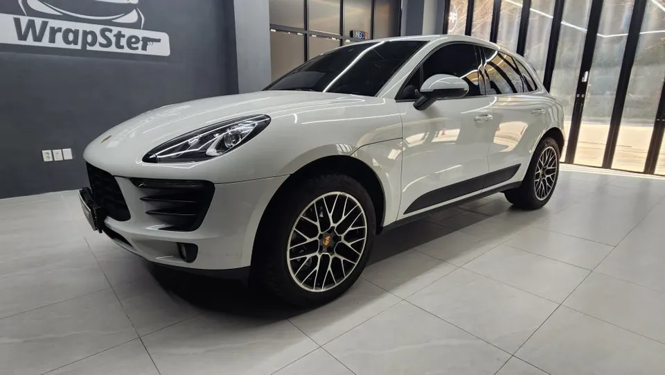Porsche Macan PPF施工事例|ライト・サイドミラー保護 施工写真 2-1