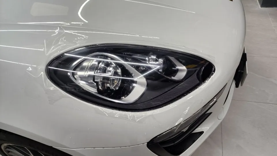 Porsche Macan PPF施工事例|ライト・サイドミラー保護 施工写真 1-3