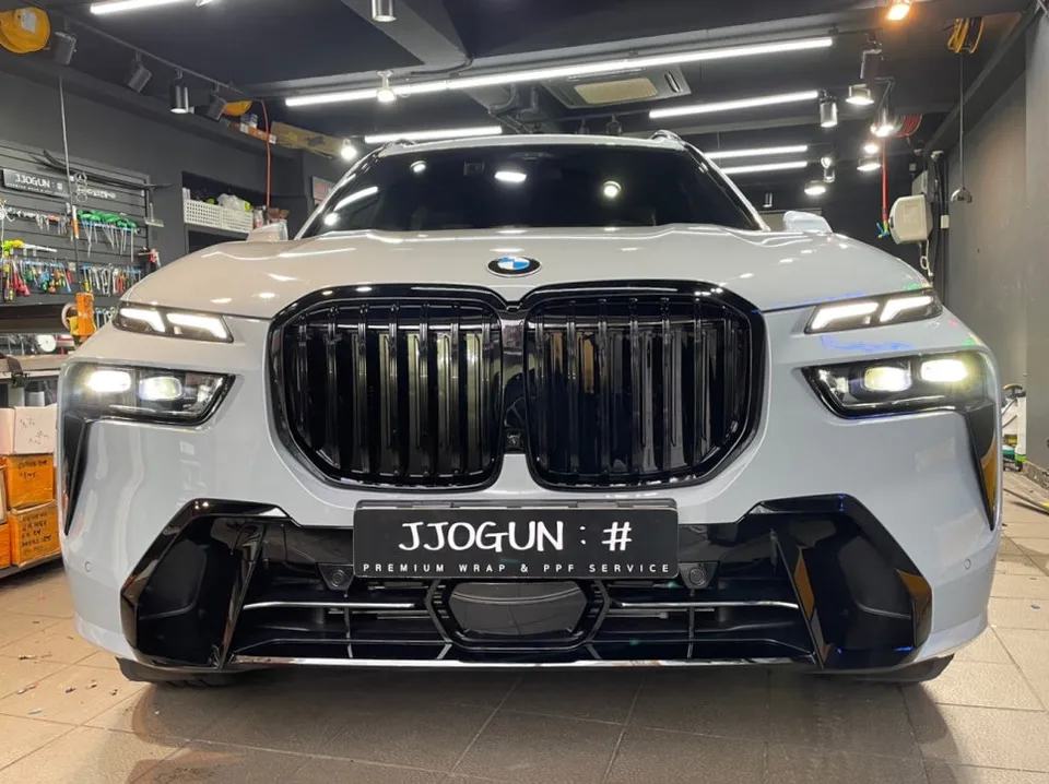 BMW X7 PPF施工事例:費用目安と仕上がり 施工写真 3-1