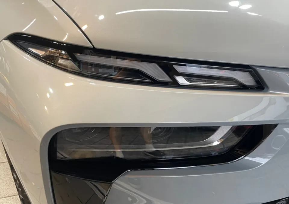 BMW X7 PPF施工事例:費用目安と仕上がり 施工写真 2-2