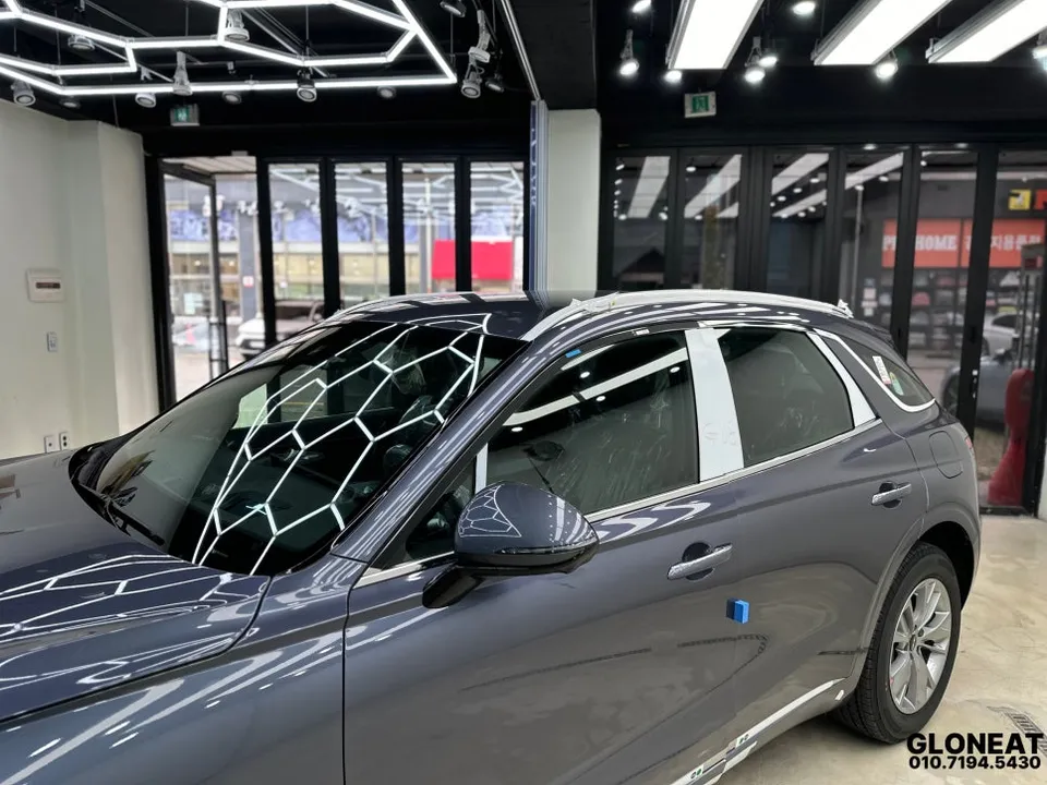 Genesis GV70のカーフィルム施工事例｜費用目安・仕上がり 施工写真 2