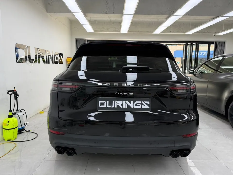 Porsche Cayenneのカーラッピング事例|費用目安・仕上がり 施工写真 3-1