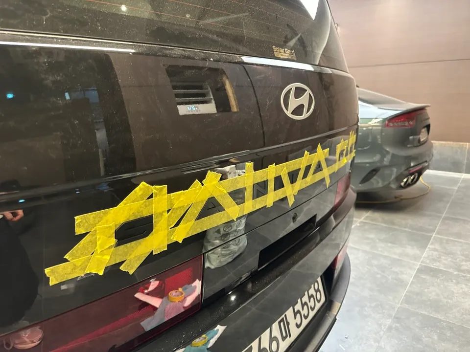Hyundai Santa Fe MX5のカーラッピング事例|費用目安・仕上がり 施工写真 2-2