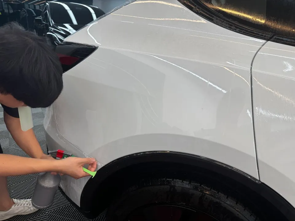 Tesla Model Y PPF施工事例|費用目安・仕上がり 施工写真 3-2