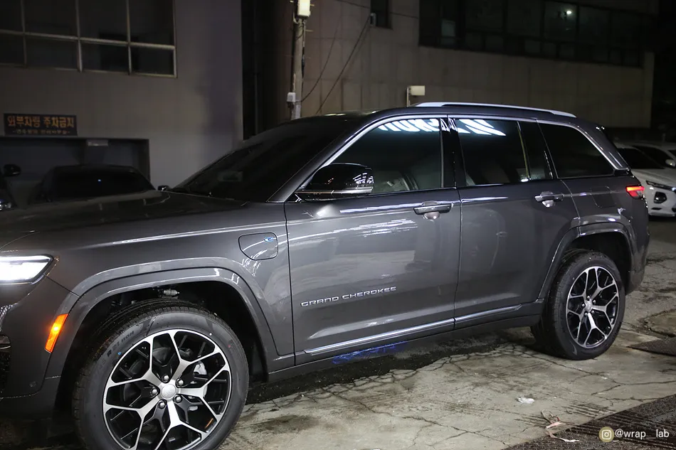 Jeep Grand Cherokee ppf - Jeep Grand Cherokee PPF Review — Enhanced Protection photo 3