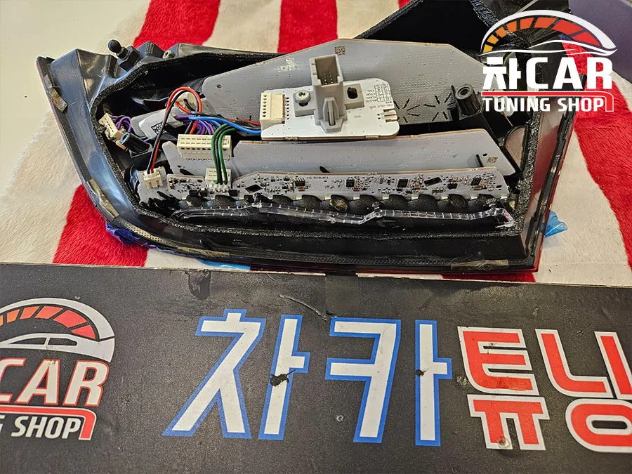 Audi A7 Tail Light Repair: Fixing Common LED Failure photo 8