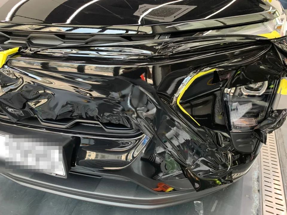 Audi RS vinyl wrap - Audi RS Vinyl Wrap Review - Stunning Transformation photo 4