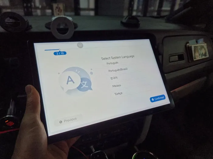 Kia All New CarnivalのAndroid Auto・CarPlay取付事例 施工写真 2-2