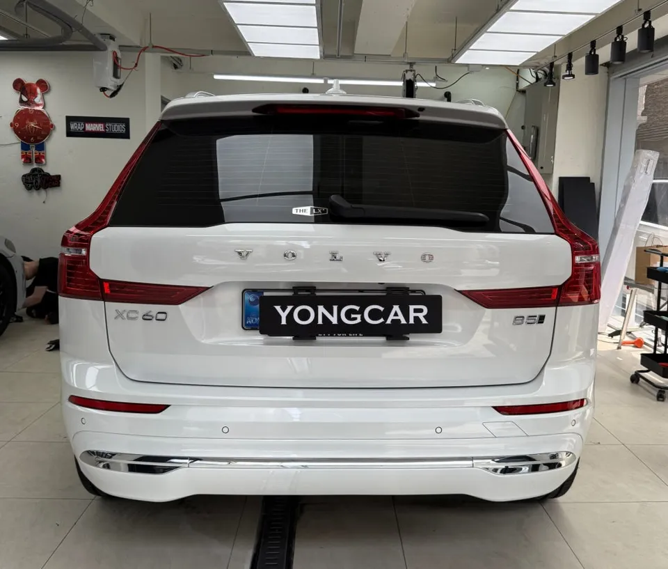 Volvo XC60のカーラッピング事例|費用目安・仕上がり 施工写真 3-2