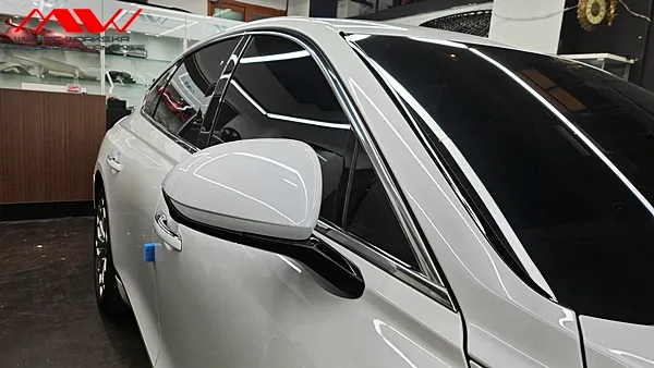 Genesis G80 RG3のカーラッピング事例|費用目安・仕上がり 施工写真 1-3