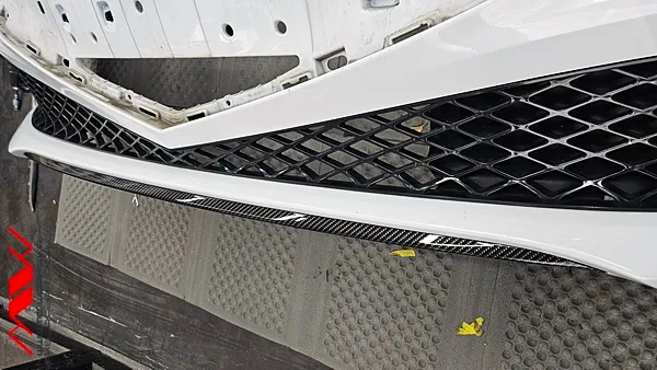 Genesis G80 RG3のカーラッピング事例|費用目安・仕上がり 施工写真 3-3