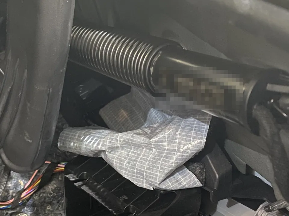 Mercedes-Benz E-Class W213 oem options - Mercedes-Benz E-Class W213 Power Trunk Upgrade Review photo 4