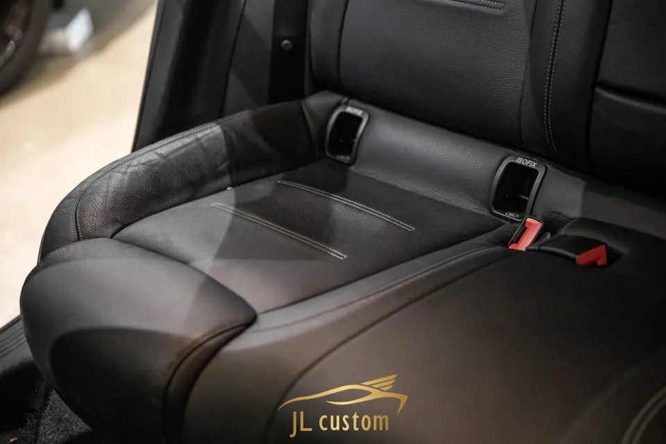 Mercedes-Benz EQA seat climate - Mercedes-Benz EQA Heated Seats Review — Winter Comfort Upgrade photo 4