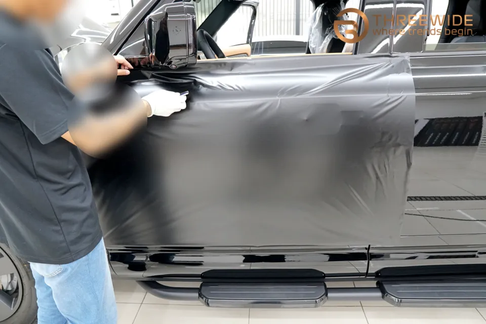 Land Rover DefenderのPPF施工事例 施工写真 3-2