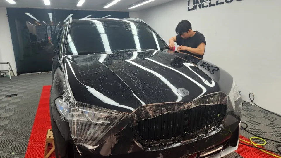 BMW X5のPPF施工事例|費用目安・仕上がり 施工写真 1-2