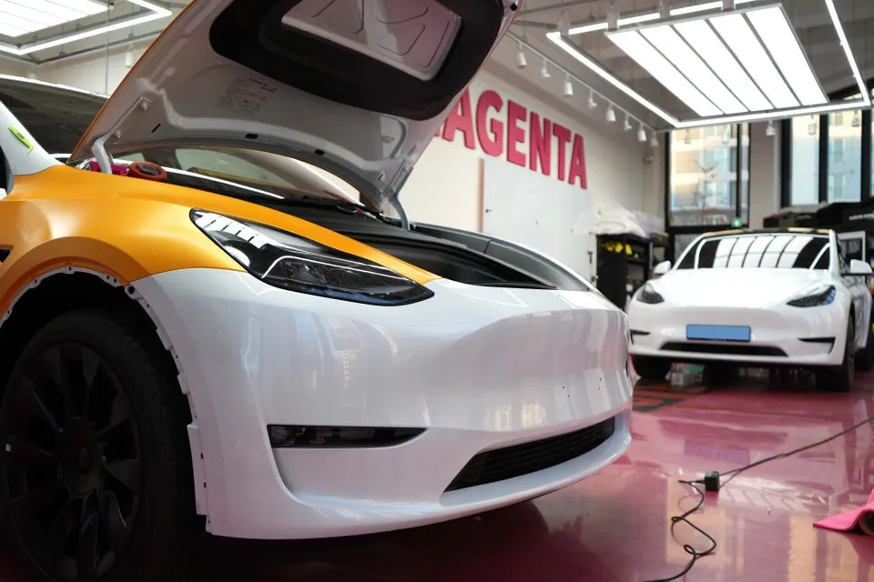 Tesla Model Yのカーフィルム施工事例|費用目安・仕上がり 施工写真 3-2