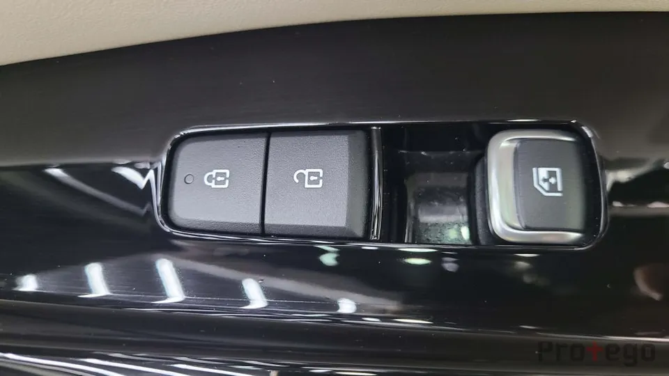 Kia CarnivalのPPF施工事例|費用目安と仕上がり 施工写真 1-3
