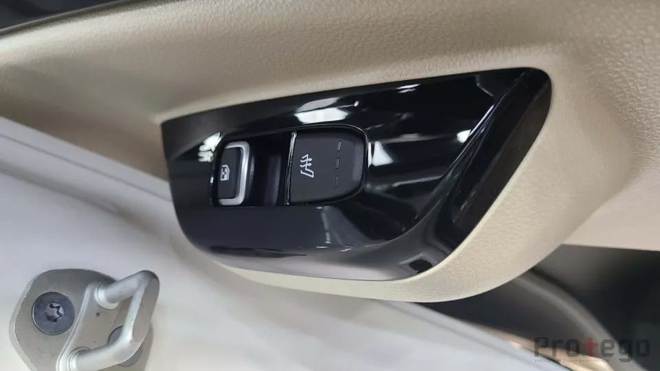 Kia CarnivalのPPF施工事例|費用目安と仕上がり 施工写真 3-3