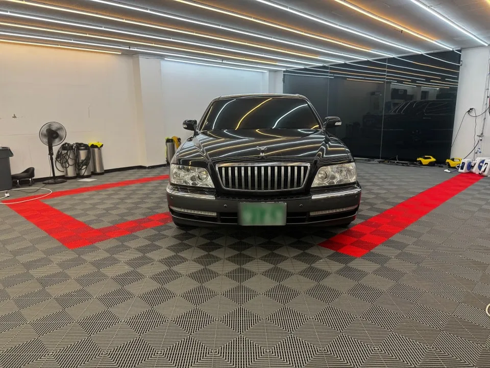 Hyundai Equusのカーラッピング事例｜費用目安・仕上がり 写真