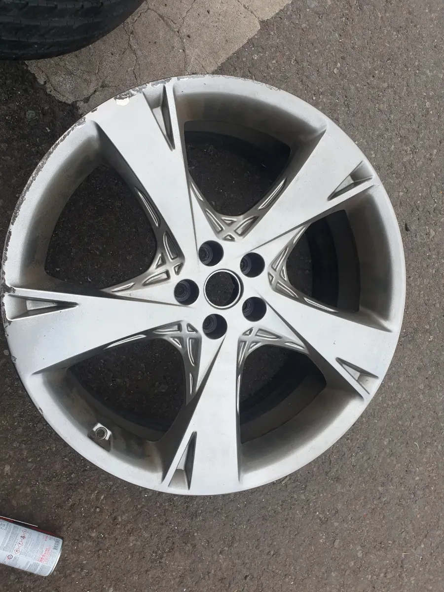 Genesis GV80 wheel repair installation result