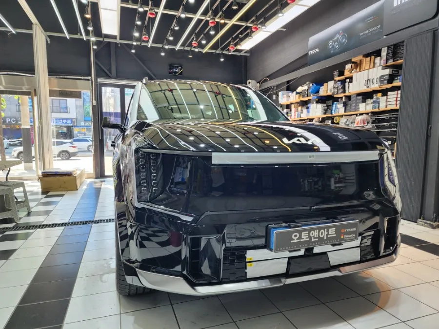 Kia EV9のカーフィルム施工事例|費用目安と仕上がり 施工写真 1-1