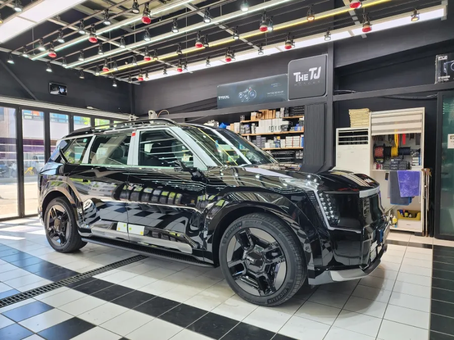 Kia EV9のカーフィルム施工事例|費用目安と仕上がり 施工写真 3-1