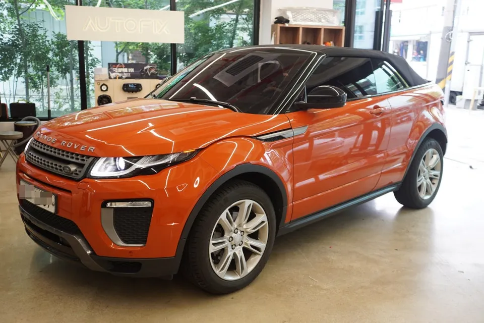Land Rover Evoque ambient lighting review
