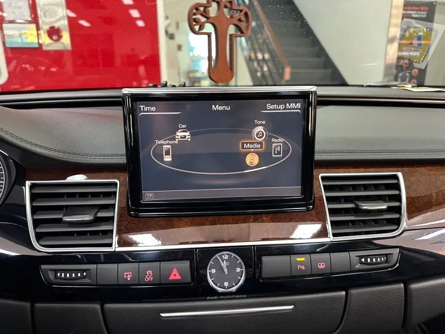 Audi A8 android system - Audi A8 Android Head Unit Upgrade: Seamless Infotainment photo 4