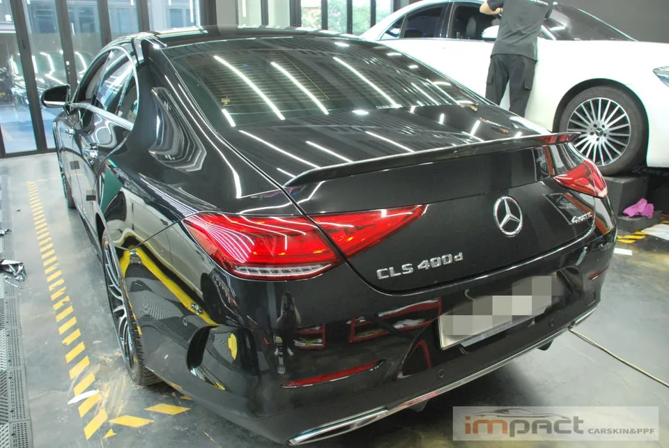 Mercedes-Benz CLSのカーラッピング事例|費用目安・仕上がり 施工写真 2-1