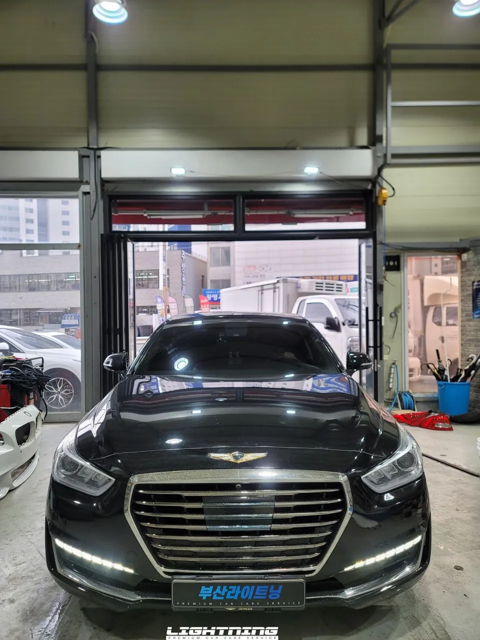 Genesis EQ900 lighting upgrade - Genesis EQ900 LED DRL Upgrade Review - Always On photo 5