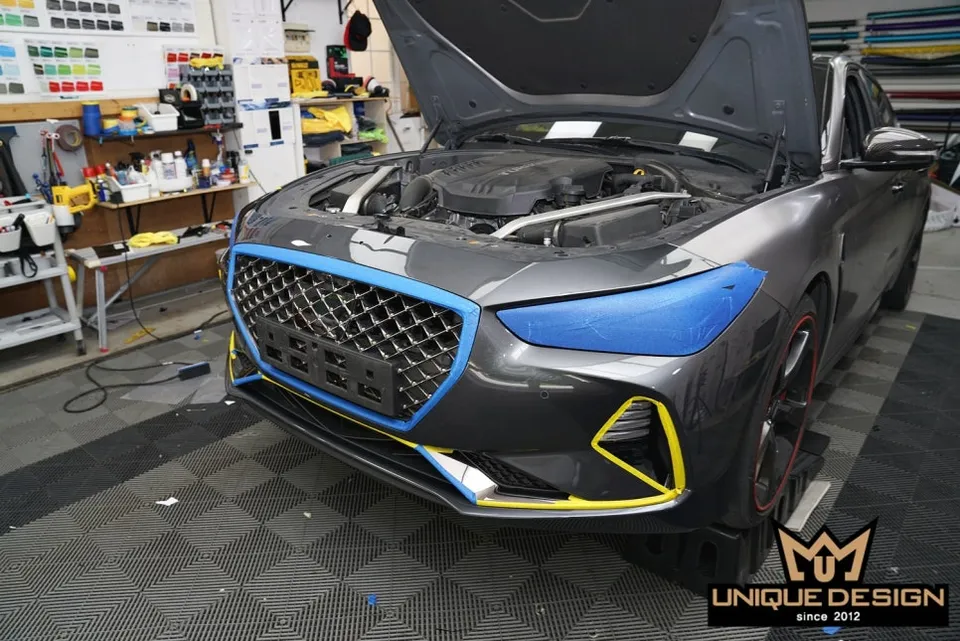 Genesis G70のカーラッピング事例|事故対応と再施工 施工写真 3-1