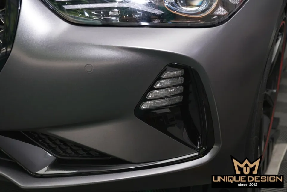 Genesis G70のカーラッピング事例|事故対応と再施工 施工写真 1-3