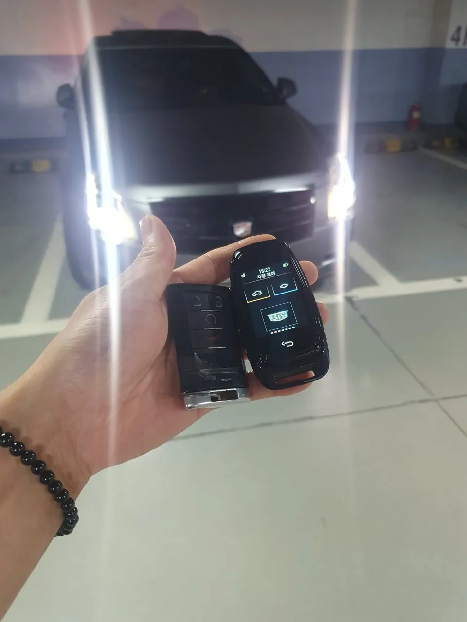 Cadillac CTS oem options - Cadillac CTS OEM Options Review: Display Key Upgrade Cost photo 4
