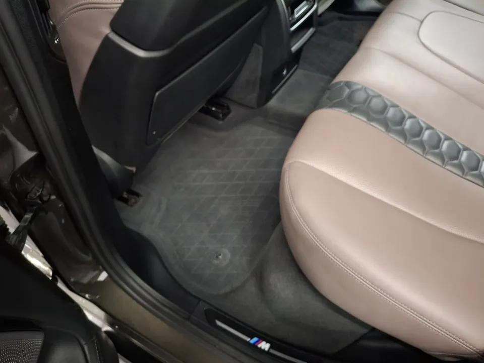 BMW X7のガラスコーティング事例|韓国での施工費用目安 施工写真 3-3