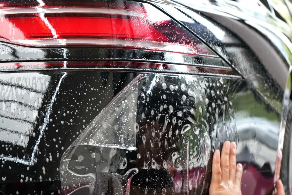 Genesis G90, GV80, G80, GV70, G70, GV60 window tinting - Genesis Window Tinting Review: G90, GV80, G80, GV70, GV60 photo 5