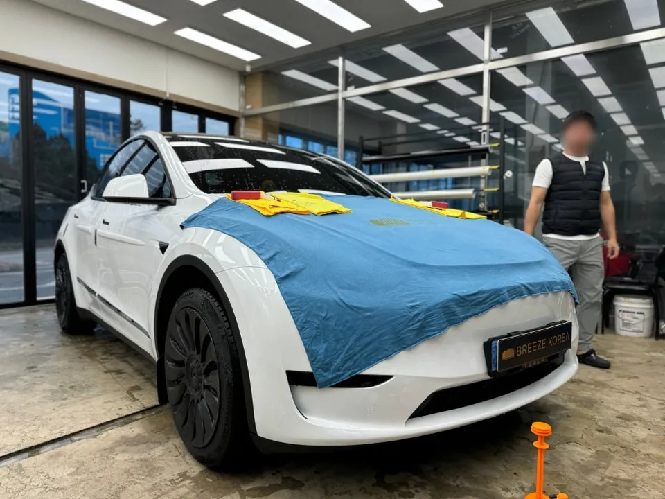 Tesla Model YのPPF施工事例｜費用目安・仕上がり 施工写真 3-1