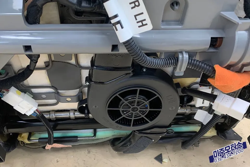 Kia K5 seat ventilation - Kia K5 Seat Ventilation Installation Review — Cost photo 4
