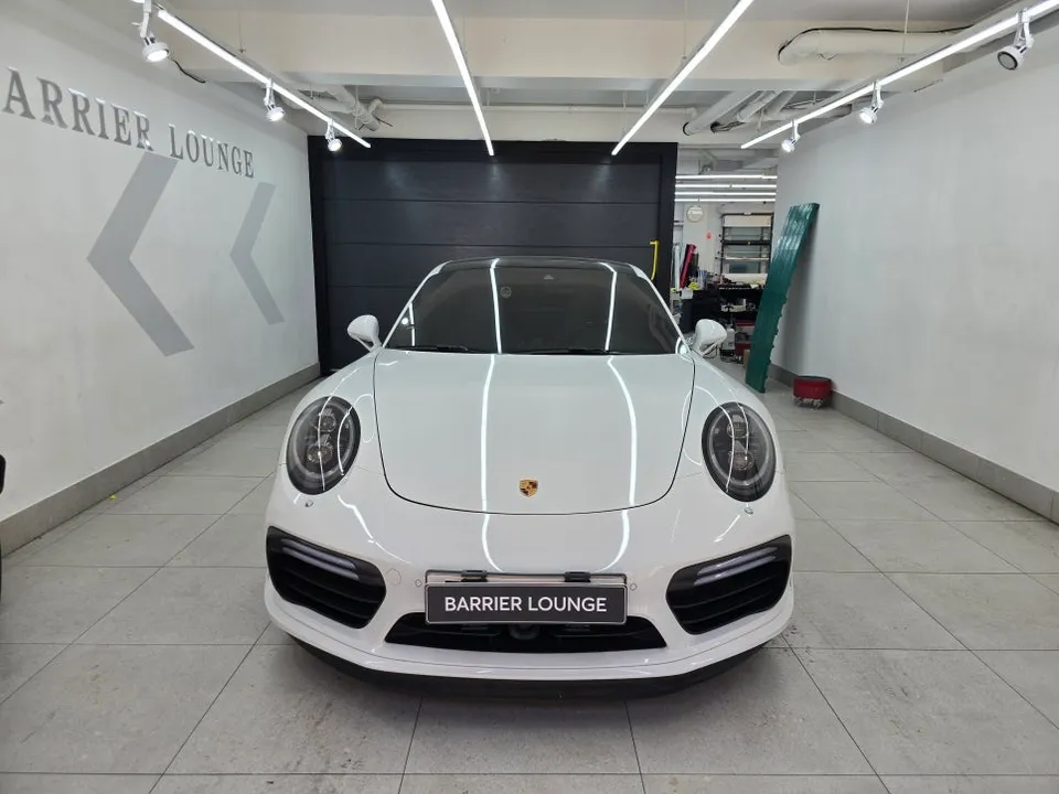 Porsche 911のカーラッピング事例 施工写真 4