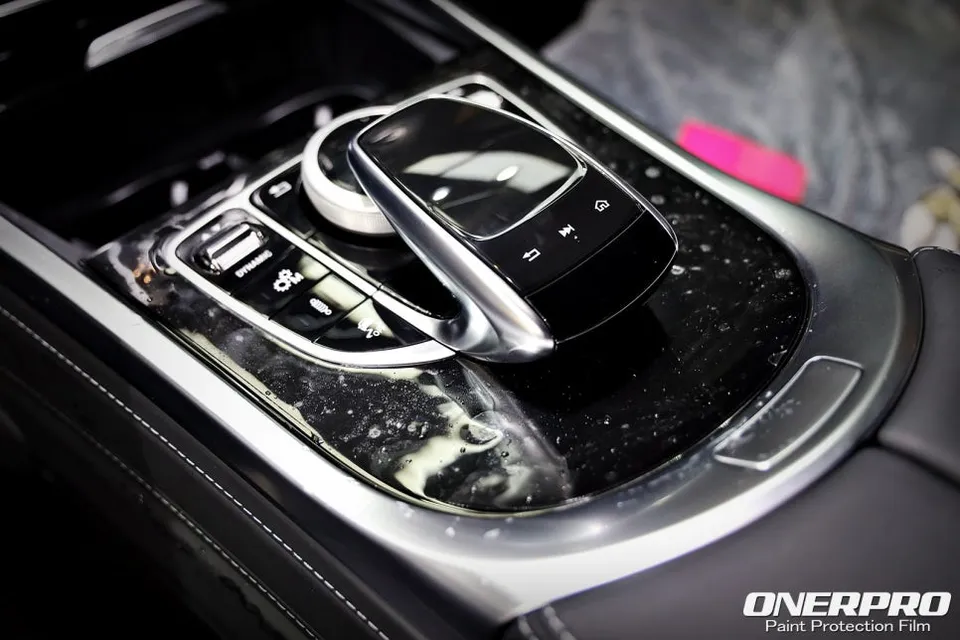 メルセデス・ベンツ G63 AMGのPPF施工事例|韓国での実例 施工写真 2-2