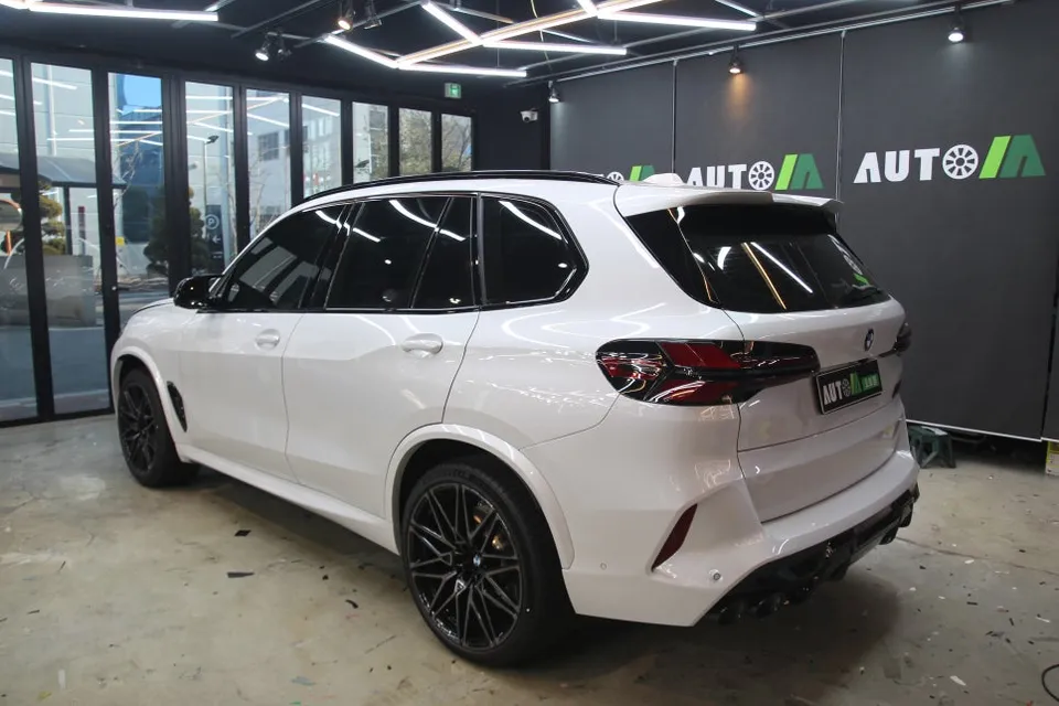 BMW X5のカーラッピング事例｜費用目安・仕上がり 施工写真 2-3