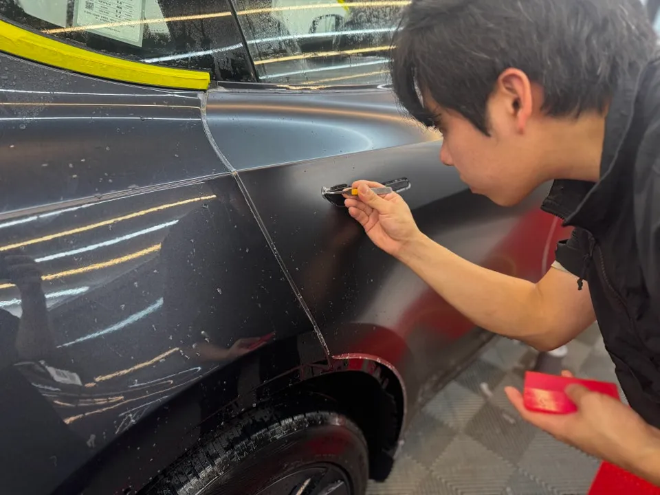 Tesla JuniperのPPF施工事例 施工写真 2-2